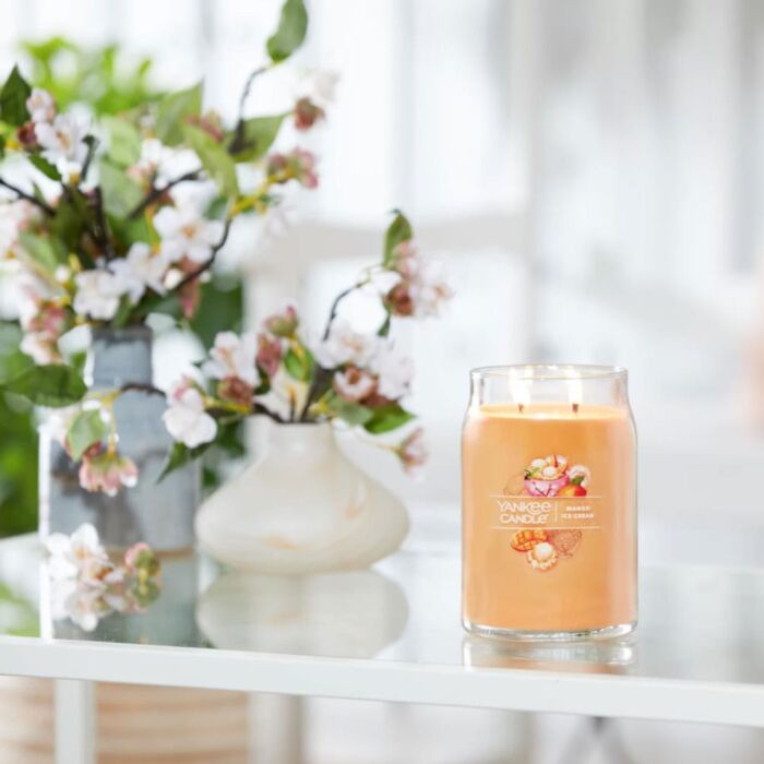 Yankee Candle Mango Ice Cream - Signature Large Jar